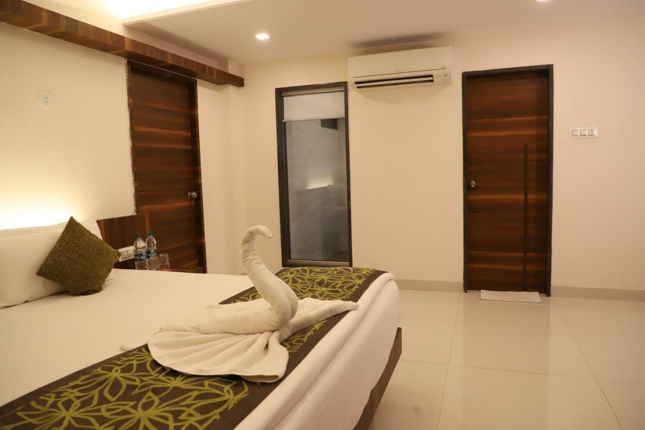 Kyriad Hotel Vijayapura By Othpl Bijāpur Exterior foto